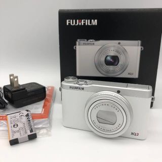 フジフイルム(富士フイルム)の状態良好　FUJIFILM デジタルカメラ XQ2ホワイト動作確認済富士フイルム(コンパクトデジタルカメラ)