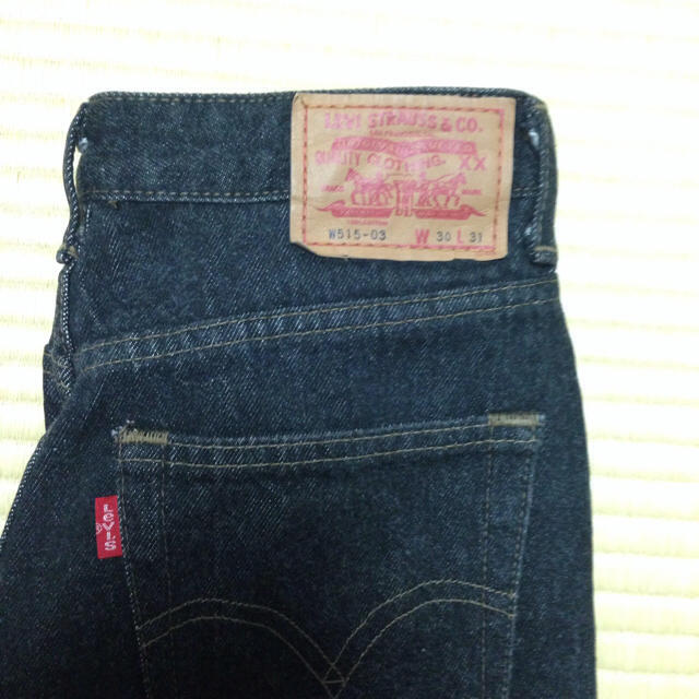 DIVAS(ディーバス)のLeVIS   ジーンズ     黒  お値下げ‼️ レディースのパンツ(デニム/ジーンズ)の商品写真