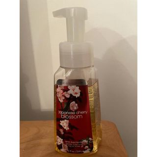 バスアンドボディーワークス(Bath & Body Works)の(新品未使用)Bath&Body Works hand soap (日用品/生活雑貨)