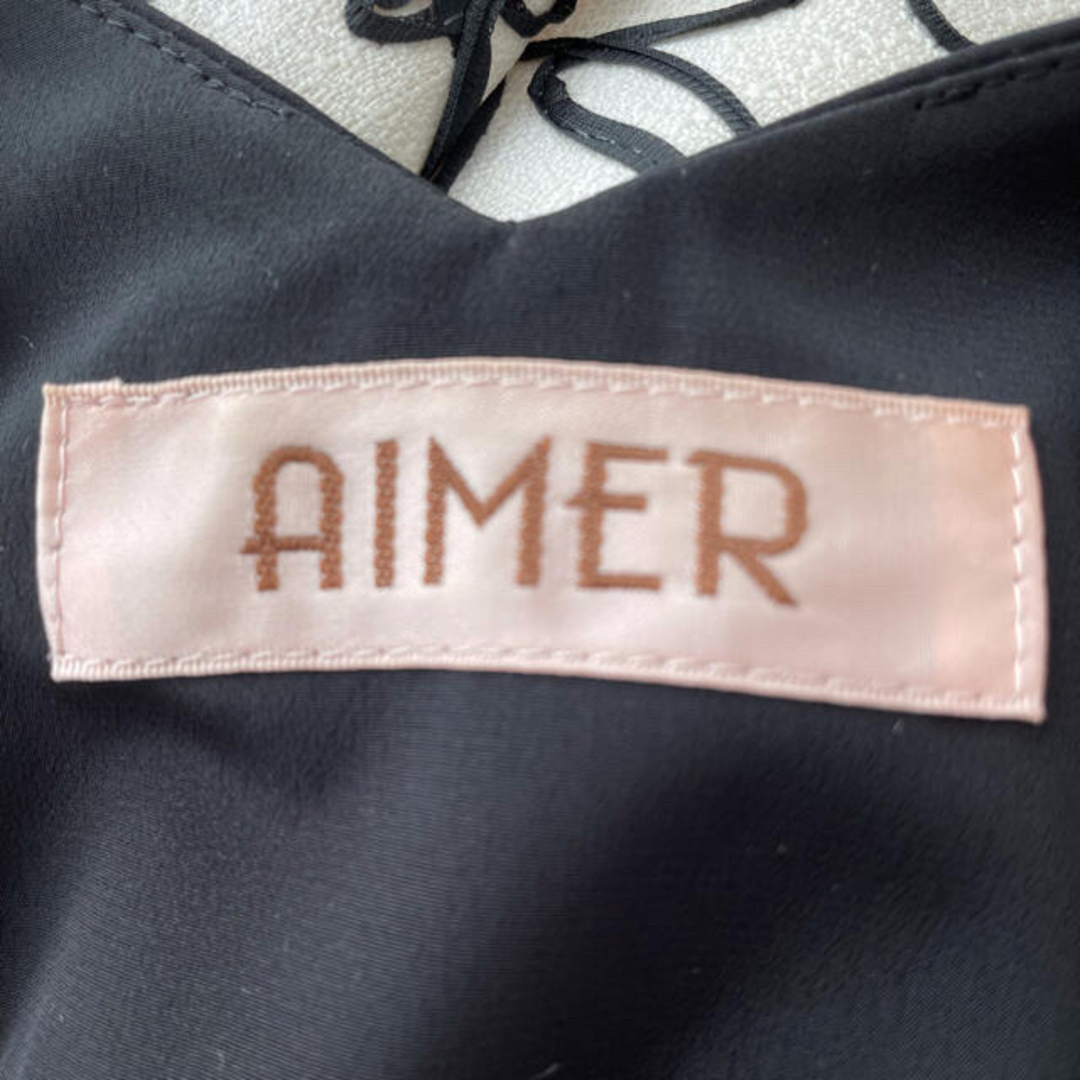 AIMER(エメ)の【美品★１回のみ着用】Aime フラワーノースリーブワンピース レディースのワンピース(ひざ丈ワンピース)の商品写真