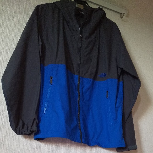 THE  NORTH  FACE  ウィンドパーカー