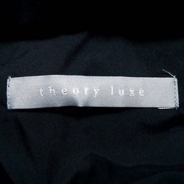 Theory luxe(セオリーリュクス)のセオリーリュクス ダウンコート サイズ38 M レディースのジャケット/アウター(ダウンコート)の商品写真