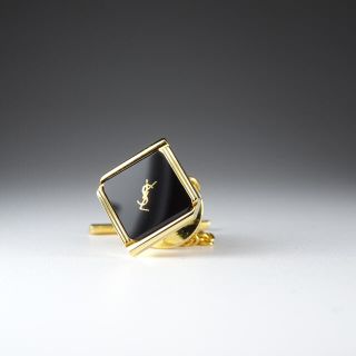 レア銀色大きめ イヴサンローラン YSL ピンバッジ ラペルピン | www