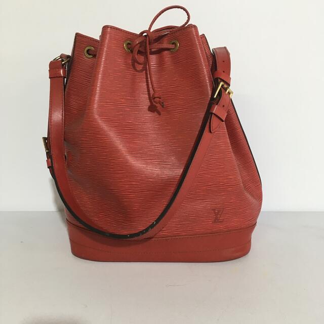 LouisVuittonルイヴィトン　LouisVuitton バッグ　エピ　ノエ