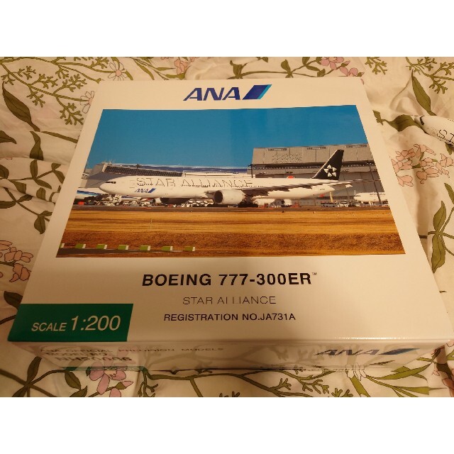 全日空商事 1/200 B777-300ER STAR ALLIANCE 全日空商事 1/200 B777-300ER STAR ALLIANCE