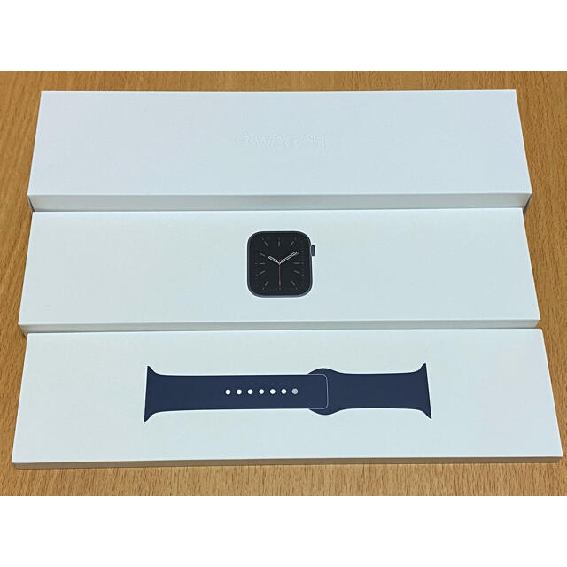 お得好評 Apple Watch - Apple Watch series6 40㎜ 保護カバー付きの通販 by Chikuwa's shop｜アップルウォッチならラクマ 国産即納