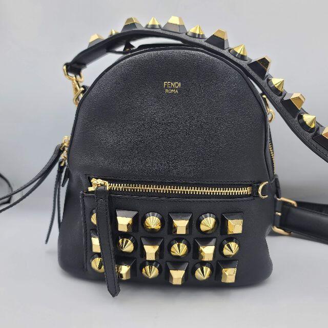 FENDI - 確実正規品 FENDI ショルダーバッグ スタッズの通販 by FENDI - 確実正規品 FENDI ショルダーバッグ スタッズの通販 by