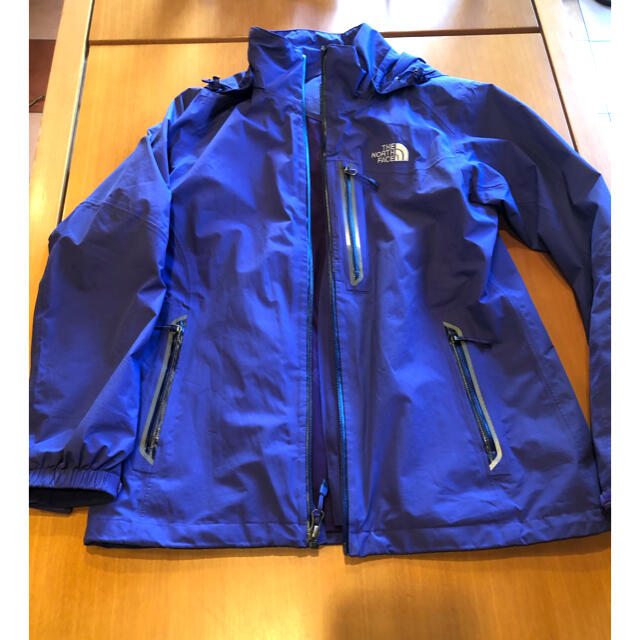 THE NORTH FACE(ザノースフェイス)のこまち様専用　ザノースフェイス❤️ゴアテックスジャンパー　パープル系 スポーツ/アウトドアのスポーツ/アウトドア その他(その他)の商品写真