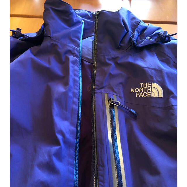 THE NORTH FACE(ザノースフェイス)のこまち様専用　ザノースフェイス❤️ゴアテックスジャンパー　パープル系 スポーツ/アウトドアのスポーツ/アウトドア その他(その他)の商品写真