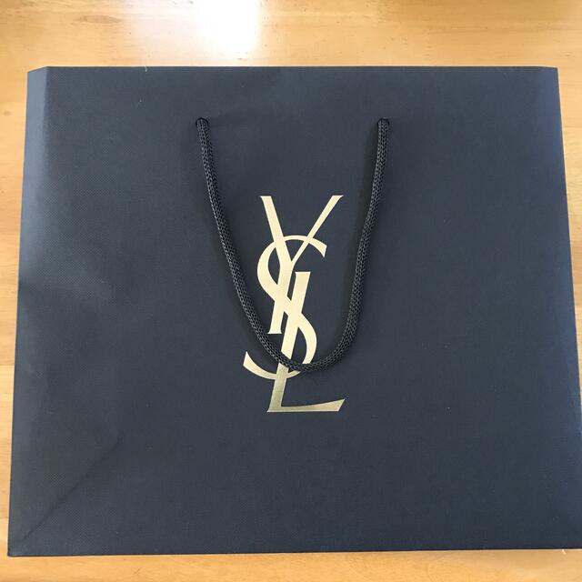 Yves Saint Laurent Beaute(イヴサンローランボーテ)のYSL ギフトBOX 空箱　リボン/梱包材/ショッパーあり インテリア/住まい/日用品のオフィス用品(ラッピング/包装)の商品写真