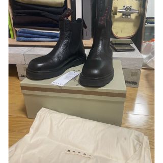白木/黒塗り MARNI マルニ サイドゴア レザー ショートブーツ ワーク
