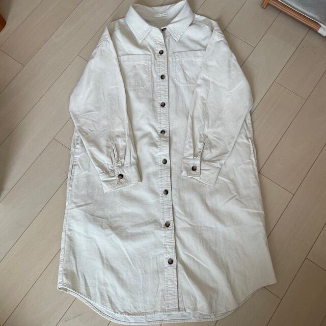 GU(ジーユー)のGU  コーデュロイワンピース　ガールズ 140 キッズ/ベビー/マタニティのキッズ服女の子用(90cm~)(ワンピース)の商品写真