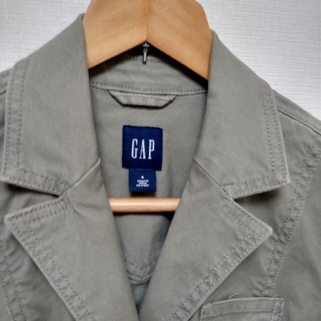 GAP(ギャップ)のGAP　七分袖　ミリタリージャケット　 レディースのジャケット/アウター(ミリタリージャケット)の商品写真