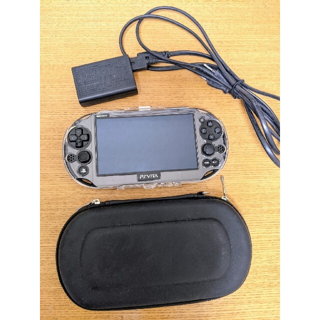 PlayStationVita　PCH-2000　ソフトケースあり