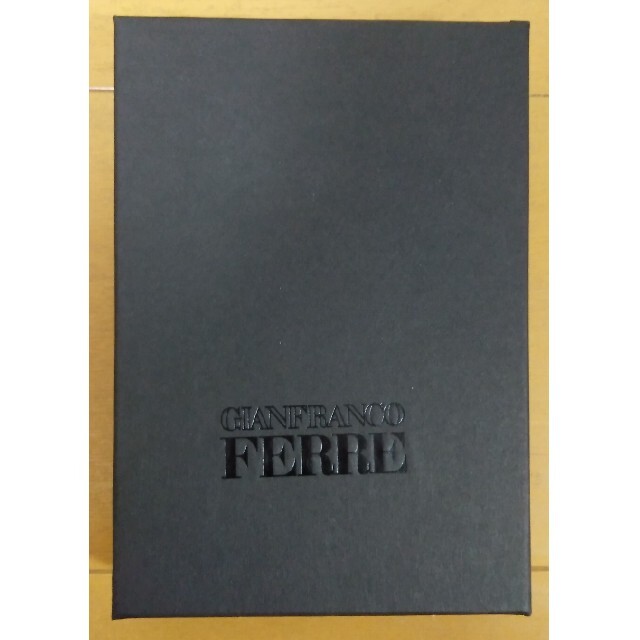 Gianfranco FERRE(ジャンフランコフェレ)の黒革財布　男性用　gianfranco ferre メンズのファッション小物(折り財布)の商品写真