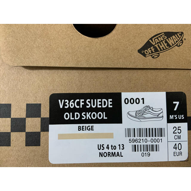 VANS(ヴァンズ)のVANZ OLD SKOOL ベージュ レディースの靴/シューズ(スニーカー)の商品写真