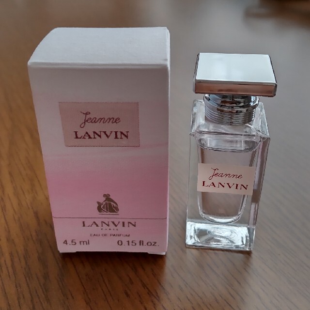 ランバン　ジャンヌ　4.5ml ミニ香水　LANVIN コスメ/美容の香水(香水(女性用))の商品写真