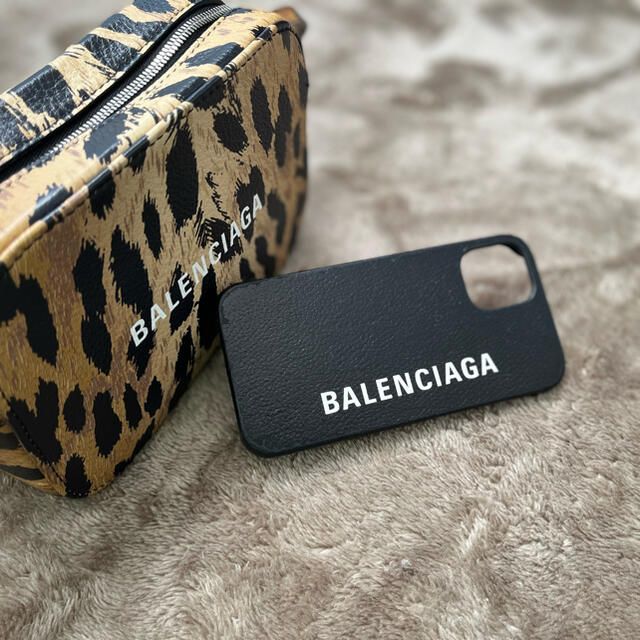 Balenciaga - BALENCIAGA iPhone12miniカバーの通販 by ✳︎Helianthus✳︎shop｜バレンシアガならラクマ