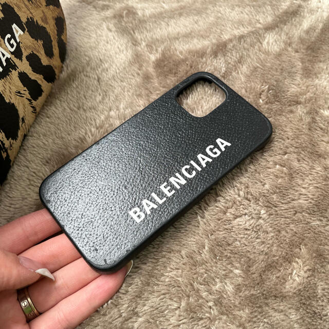 Balenciaga(バレンシアガ)のBALENCIAGA iPhone12miniカバー スマホ/家電/カメラのスマホアクセサリー(iPhoneケース)の商品写真