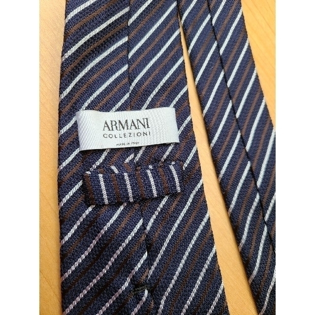Armani(アルマーニ)の美品【 アルマーニ ネクタイ 】ARMANI 紺 ストライプ柄 ビジネス  メンズのファッション小物(ネクタイ)の商品写真