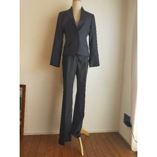 スーツカンパニー(THE SUIT COMPANY)のイタリア製生地　レディーススーツ(スーツ)