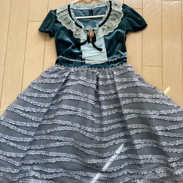 axes femme(アクシーズファム)のaxes femme kids 130ワンピース ドレス 半袖　発表会　 キッズ/ベビー/マタニティのキッズ服女の子用(90cm~)(ドレス/フォーマル)の商品写真