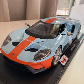 フォード(Ford)のマイスト 2017 Ford GT & LaFerrari 1/18(ミニカー)