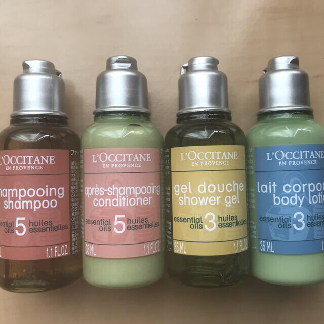 L'OCCITANE(ロクシタン)のロクシタン&POLAアロマエッセゴールド コスメ/美容のキット/セット(サンプル/トライアルキット)の商品写真