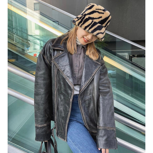97%OFF!】 ザラ ZARA ヴィンテージ レザーライダースジャケット 水牛革
