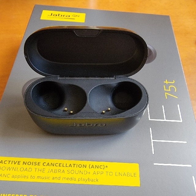 Jabra ELITE 75t ケースのみ スマホ/家電/カメラのオーディオ機器(ヘッドフォン/イヤフォン)の商品写真