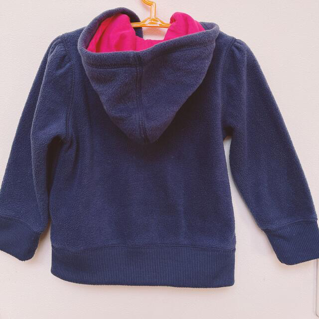 babyGAP(ベビーギャップ)のbabyGAP パーカー トレーナー フリース 90 ネイビー×ピンク キッズ/ベビー/マタニティのキッズ服女の子用(90cm~)(ジャケット/上着)の商品写真