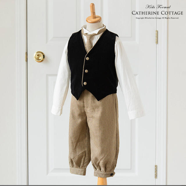 Catherine Cottage(キャサリンコテージ)のキャサリンコテージ　サイズ100 キッズ/ベビー/マタニティのキッズ服男の子用(90cm~)(ドレス/フォーマル)の商品写真