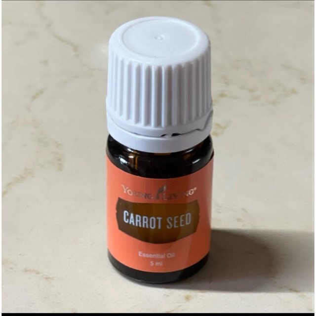 ヤングリビング セイクレッドフランキンセンス 5ml/キャロットシード