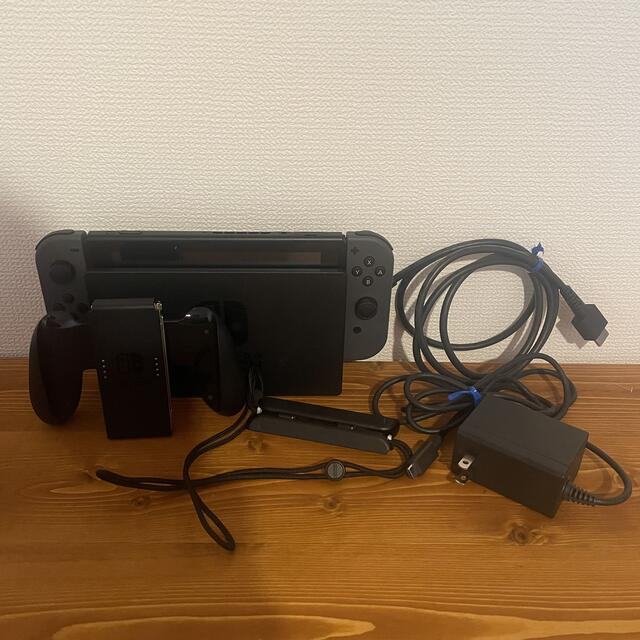 Nintendo】新型Switch グレー 箱なし Nintendo】新型Switch グレー 箱なし