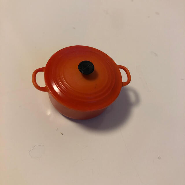 LE CREUSET(ルクルーゼ)のルクルーゼ　ミニチュアマグネット インテリア/住まい/日用品のキッチン/食器(収納/キッチン雑貨)の商品写真