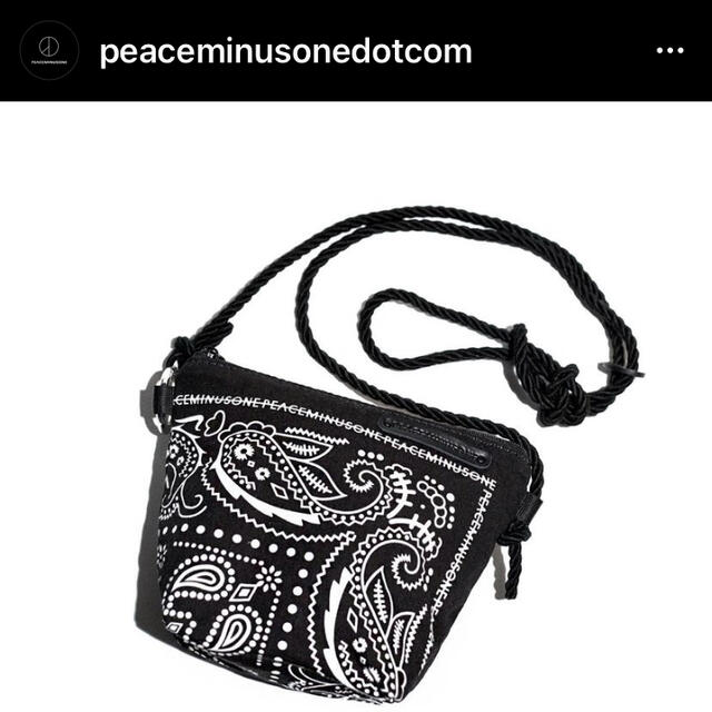 PEACEMINUSONE(ピースマイナスワン)のpeaceminusone BANDANA POUCH #1 BLACK  エンタメ/ホビーのタレントグッズ(ミュージシャン)の商品写真