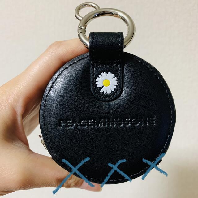 PEACEMINUSONE(ピースマイナスワン)のpeaceminusone LEATHER POUCH #1 BLACK エンタメ/ホビーのタレントグッズ(ミュージシャン)の商品写真