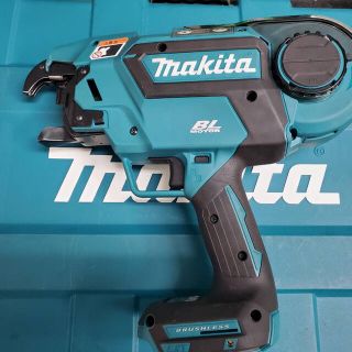 マキタ(Makita)のマキタ 充電式結束機 本体のみ TR180DZK 【14,4v/18v】(工具/メンテナンス)