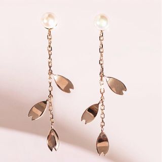 ヴァンドーム青山(Vendome Aoyama) 花びら ピアスの通販 14点 | ヴァン