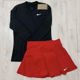 ナイキ(NIKE)の☆新品☆ NIKE  ナイキ　テニスウェア  スコート　US-S(ウェア)