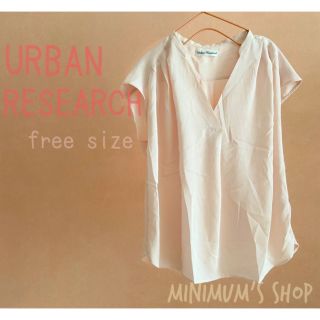 アーバンリサーチ(URBAN RESEARCH)のURBANRESEARCH スキッパーノースリーブブラウス 切替 ピンクベージュ(シャツ/ブラウス(半袖/袖なし))