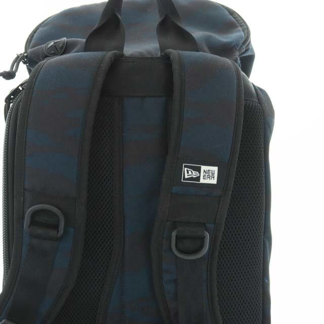 NEW ERA(ニューエラー)のニューエラ カモフラ リュックサック デイパック 迷彩柄 紺 ネイビー メンズのバッグ(バッグパック/リュック)の商品写真
