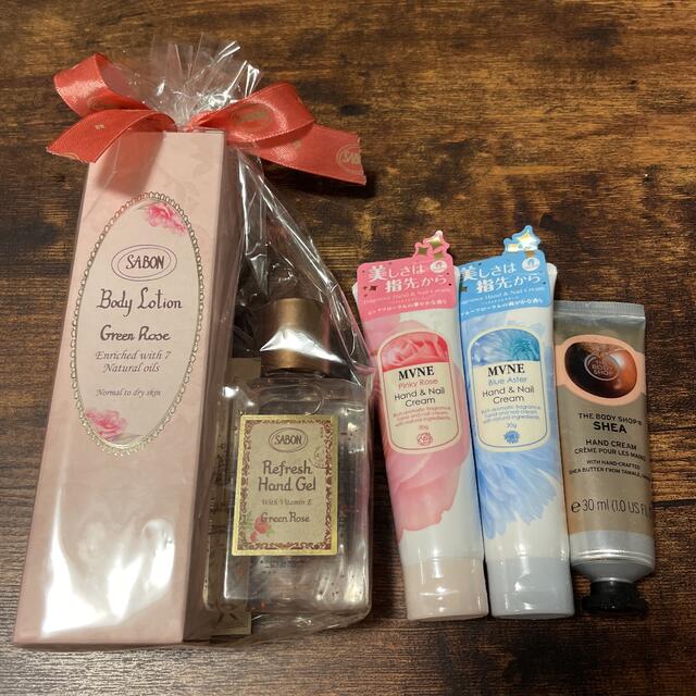 SABON(サボン)の【新品未使用】本日お値引き！サボン　ボディショップセット コスメ/美容のボディケア(ハンドクリーム)の商品写真