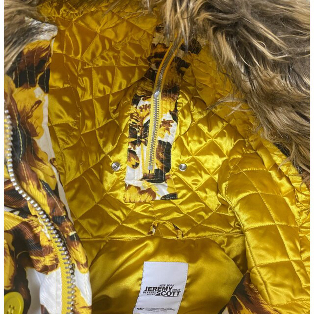 adidas(アディダス)の人気❣️花柄アディダス adidas JEREMY SCOTT ダウン／人気レア レディースのジャケット/アウター(ダウンジャケット)の商品写真