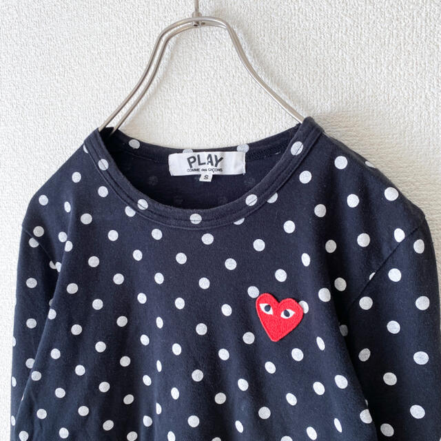 COMME des GARCONS(コムデギャルソン)のPLAY プレイコムデギャルソン ドット 長袖シャツ S レディースのトップス(カットソー(長袖/七分))の商品写真