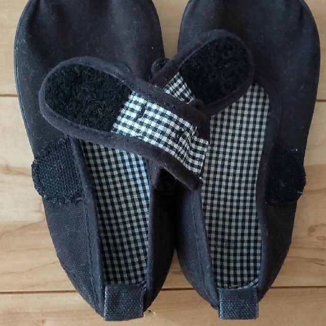 16ｃｍくらい黒リボン靴 キッズ/ベビー/マタニティのキッズ靴/シューズ(15cm~)(フォーマルシューズ)の商品写真