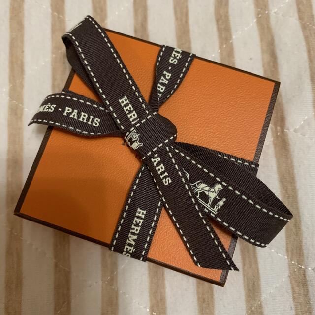 Hermes(エルメス)の《新品・未開封》エルメス / HERMES プードル オルフェーヴル ハイライト コスメ/美容のベースメイク/化粧品(フェイスパウダー)の商品写真