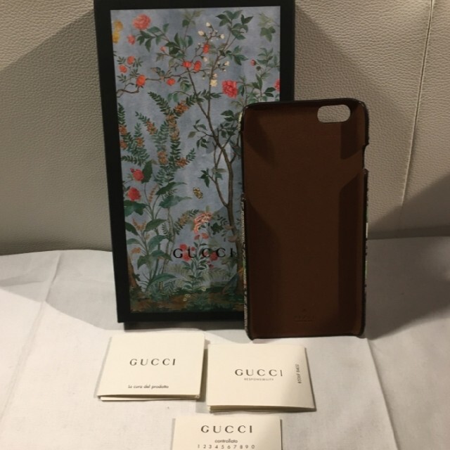 Gucci(グッチ)のGUCCI iphone 6 plusケース/6s plusケース ティアンGG スマホ/家電/カメラのスマホアクセサリー(iPhoneケース)の商品写真