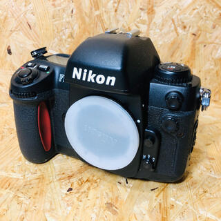 ニコン(Nikon)のNIKON F100 ニコン(フィルムカメラ)