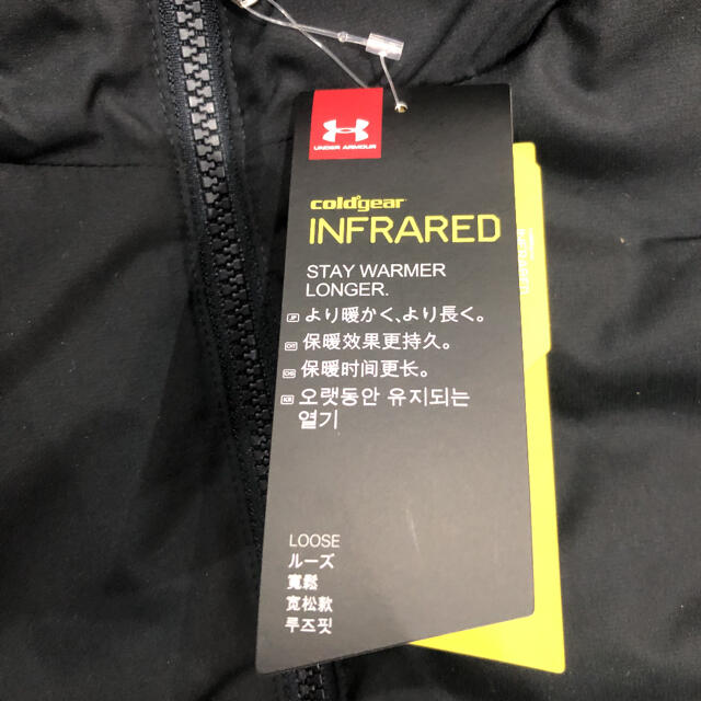 UNDER ARMOUR(アンダーアーマー)の新品タグ付き　アンダーアーマー ベンチコート　レディース　定価19800円 レディースのジャケット/アウター(ロングコート)の商品写真